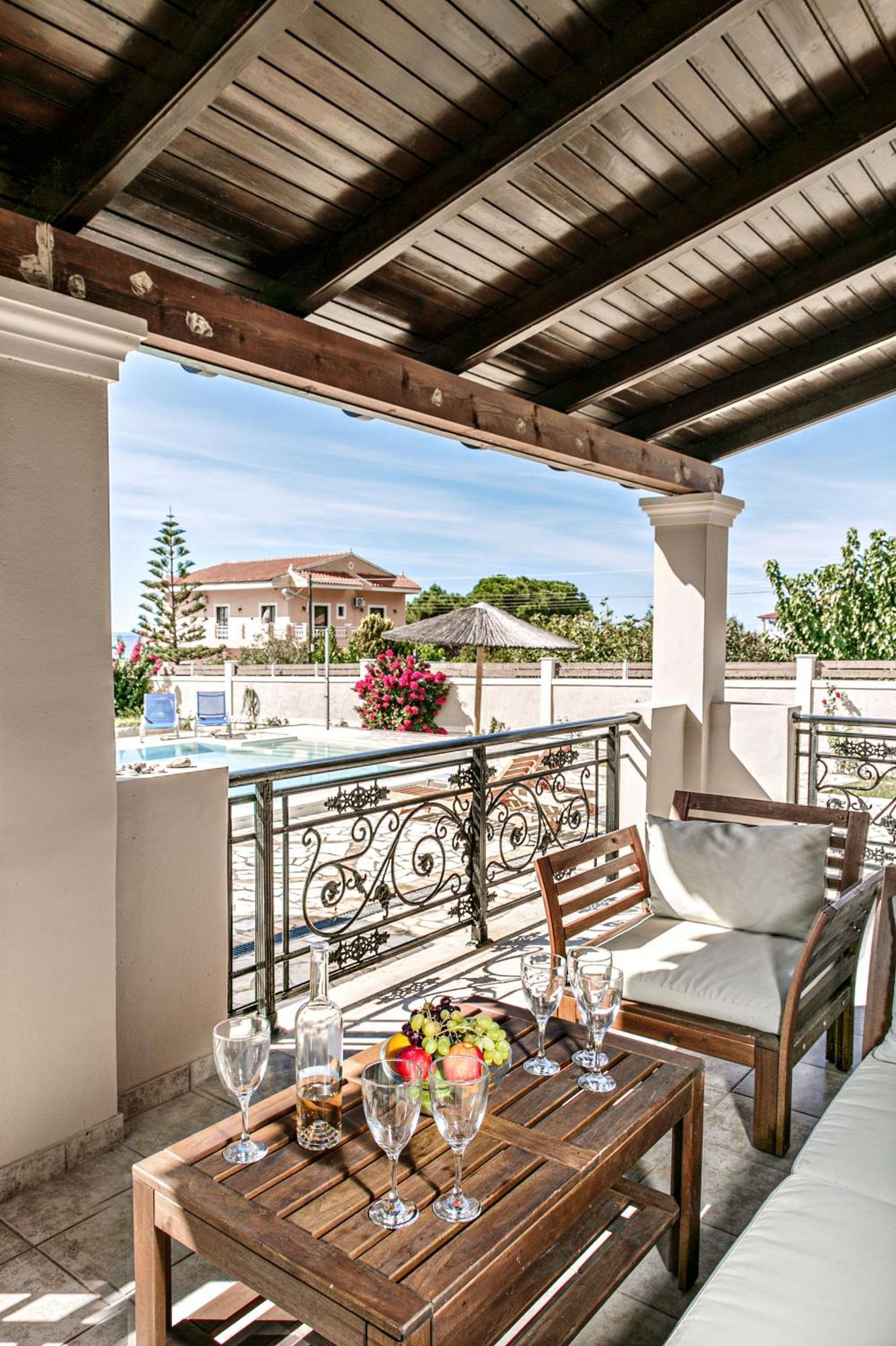 Skidi Beach House Agios Matthaios  Экстерьер фото