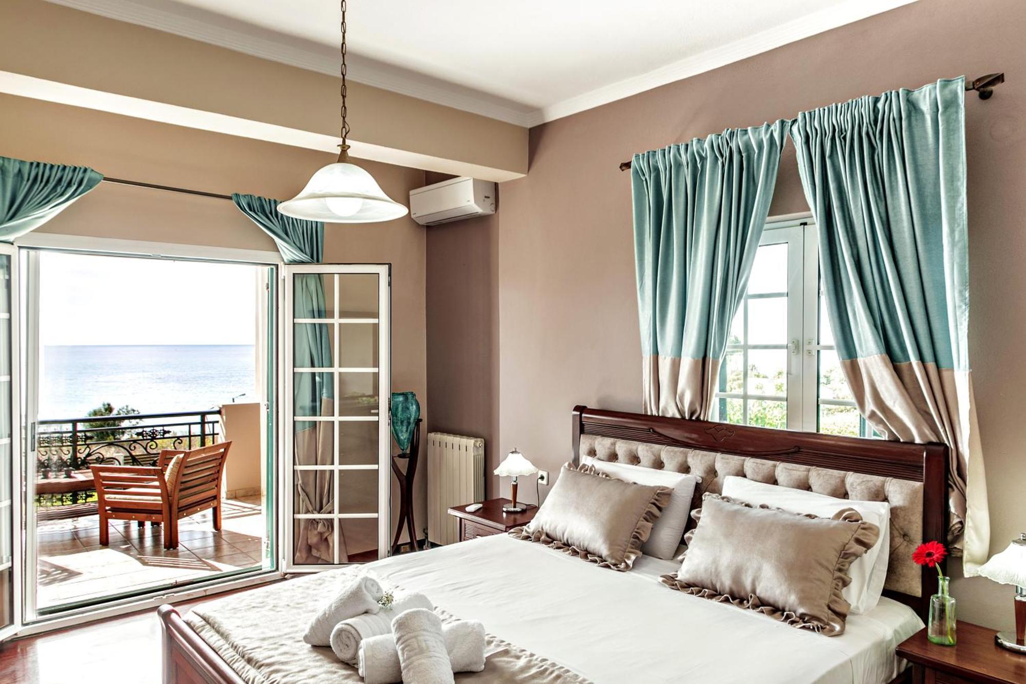Skidi Beach House Agios Matthaios  Экстерьер фото